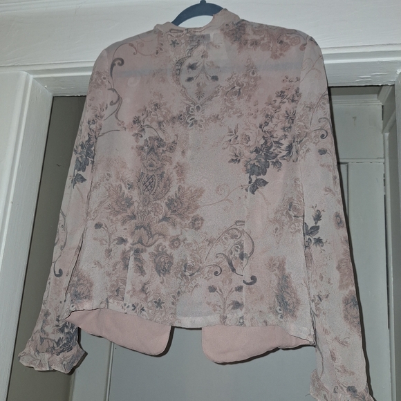 Pendleton Flowy Printed Ruffle Blouse 10 - Picture 3 of 4